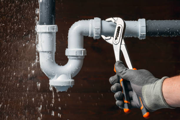 Professional Leak Detection technician working in Bellville, TX